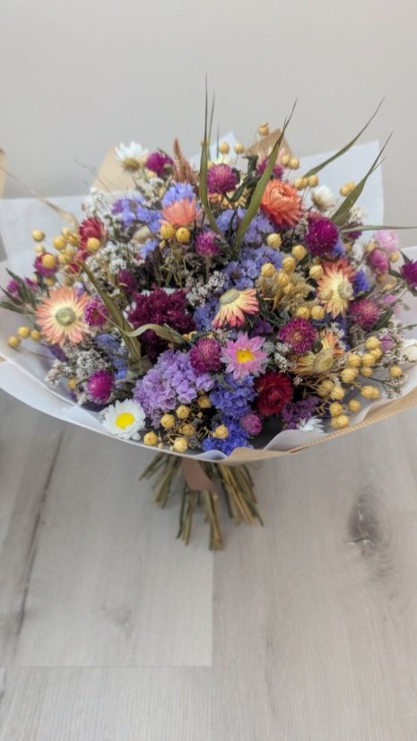 Kytice ze sušených květů větší