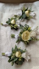 Korsáž pro svědky a tatínky