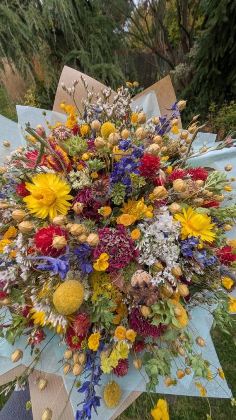 Kytice ze sušených květů větší