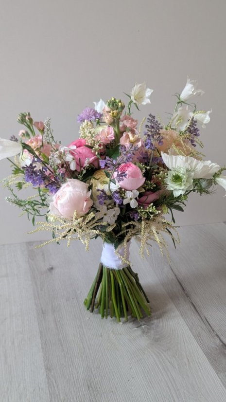 Střední kytice pro nevěstu