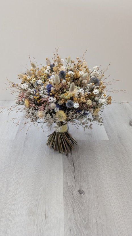 Kytice ze sušených květů větší