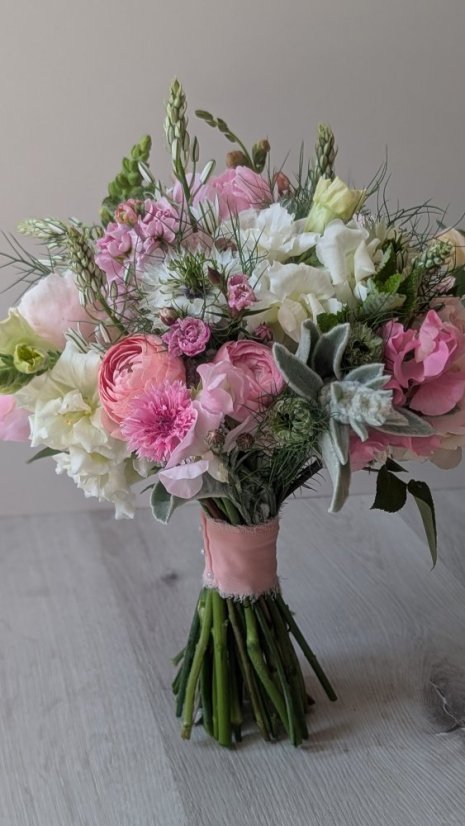 Malá kytice pro nevěstu